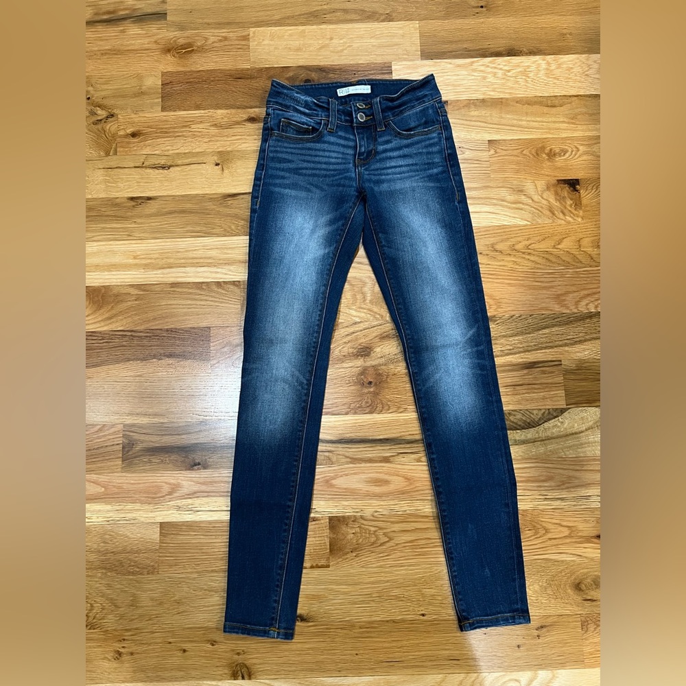 Refined by Daytrip R 1959 Lynx Women’s size 23 R
